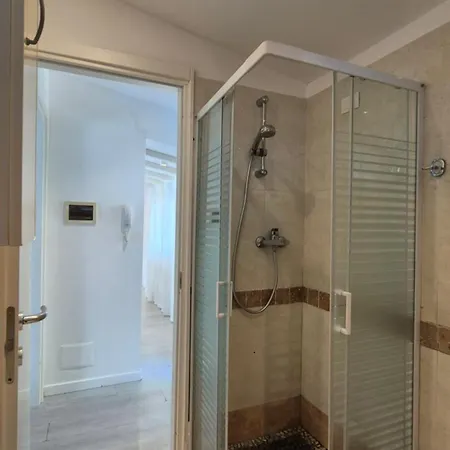 Piccola Casa Con Giardino San Remo