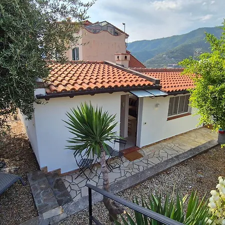 Nyaraló Piccola Casa Con Giardino San Remo
