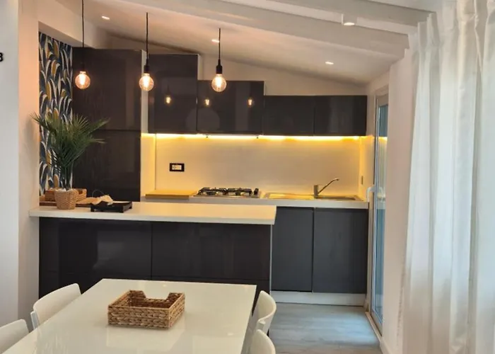 Piccola Casa Con Giardino Sanremo