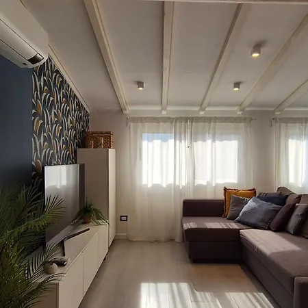 Piccola Casa Con Giardino * Sanremo