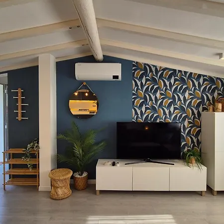 Piccola Casa Con Giardino Holiday home