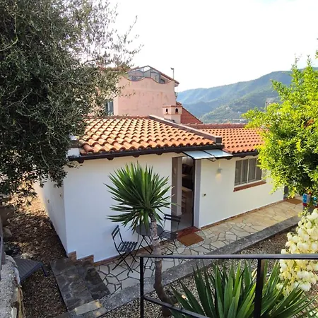 Piccola Casa Con Giardino Dom wakacyjny San Remo