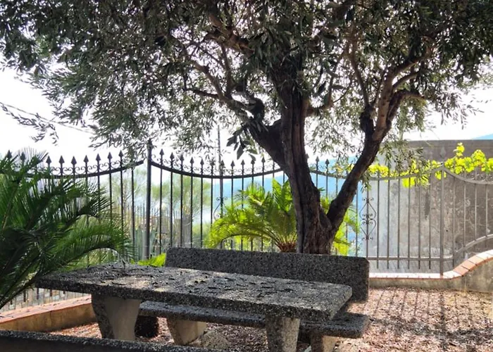 Piccola Casa Con Giardino Casa vacanze Sanremo