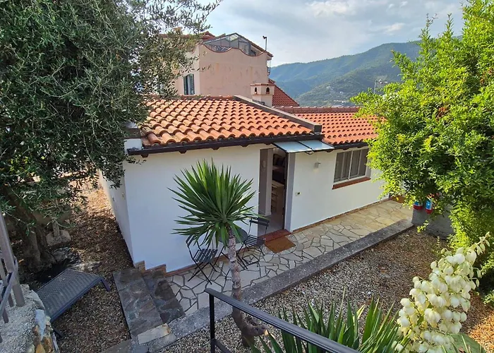 Casa vacanze Piccola Casa Con Giardino Sanremo